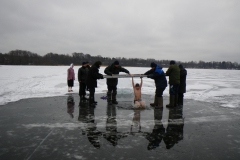 the-great-water-blessing_13_20121203_2051608457